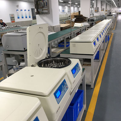 L420 Klinik Araştırma için Mikroprosesör Kontrolü LCD Ekranı ve Paslanmaz Çelik Rotoru ile Düşük Hızlı Merkezici